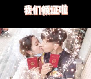 书塔叠叠高