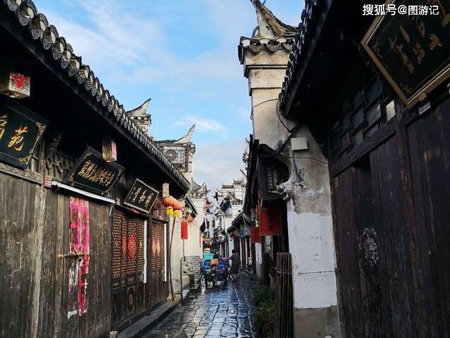 如果可以穿越过去，你想回到什么年纪的你？游戏画面